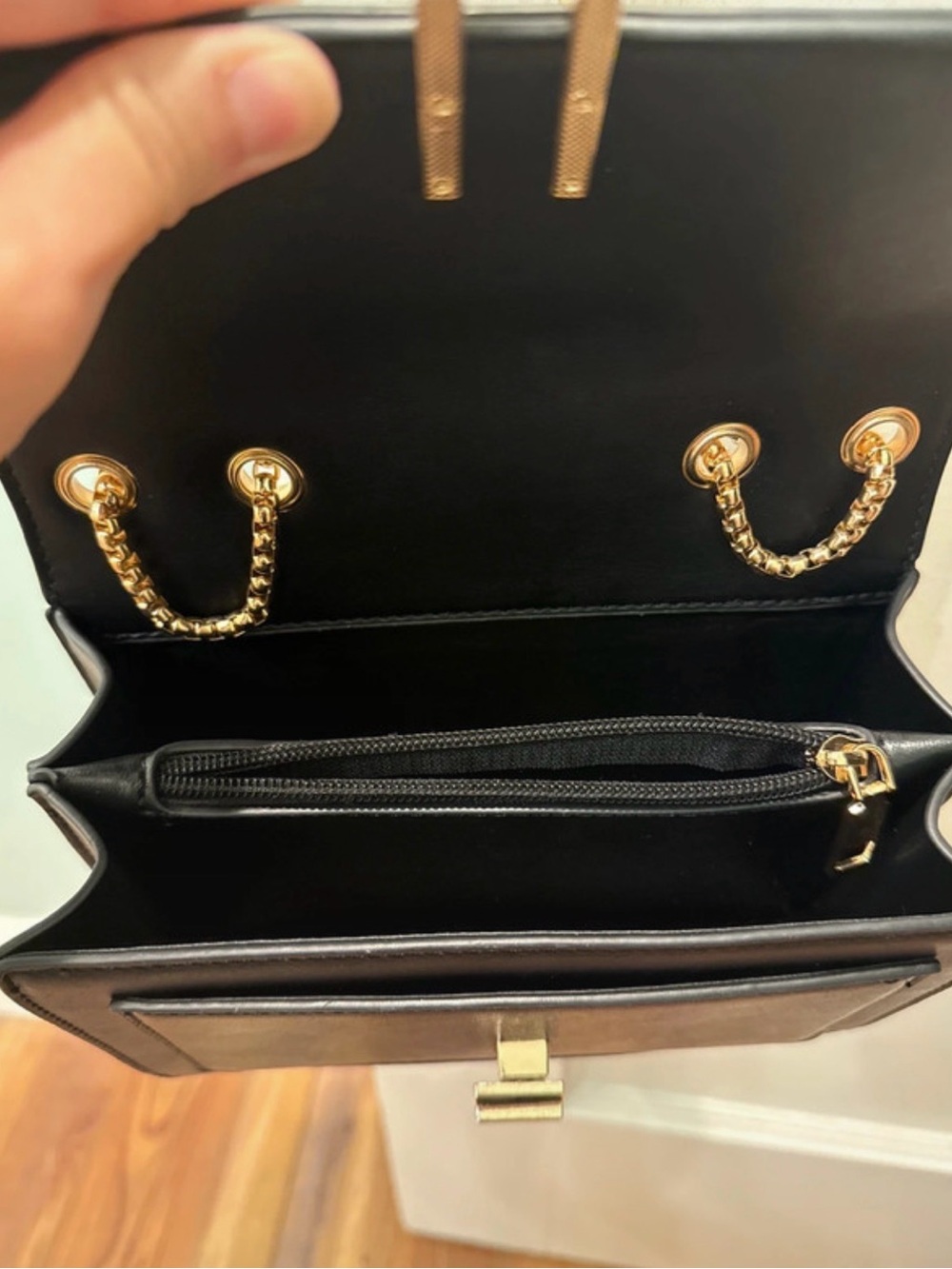Black Purse With Gold Chain Strap - Picture 4 of 6